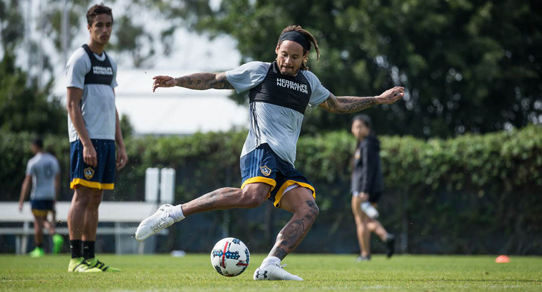 Under 2024 armour returns